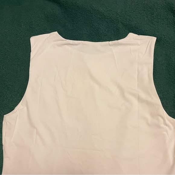 KITTENISH WHITE SIGNATURE SLEEVELESS BODYSUIT - Picture 6 of 12